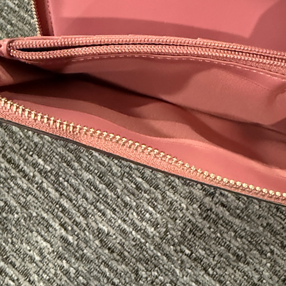Coach Large Phone Wallet W/ Dandelion - Picture 5 of 7